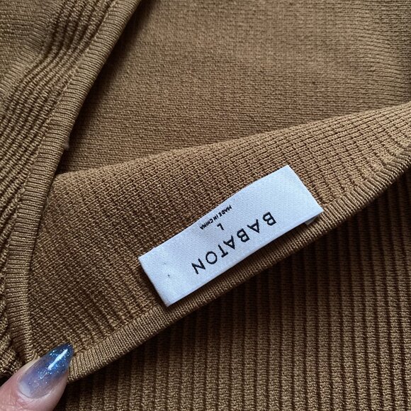 Babaton Sculpt Knit Squareneck Cropped Tank - Constant Camel - Picture 3 of 5